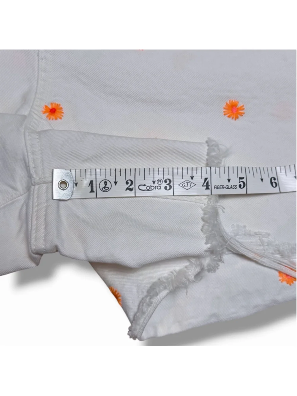 American Eagle NWT 4/27 White Floral Embroidered Highest Rise Baggy Short Cutoff